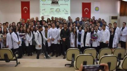 Geleceğin veterinerleri Beyaz Önlüklerini giydi