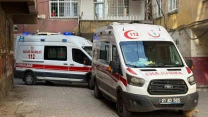 Apartmanda priz kaynaklı yangın: 7 kişi dumandan etkilendi