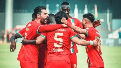 Amedsporlu oyuncular savunmaya geçti