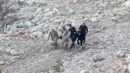 Araç şarampole yuvarlandı: 1’i ağır 4 yaralı