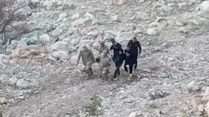 Araç şarampole yuvarlandı: 1’i ağır 4 yaralı