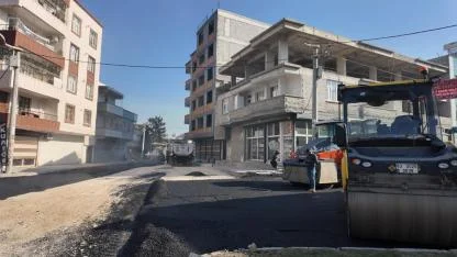 Büyükşehir Belediyesi, Eyyübiye’de kış öncesi yoğun asfalt mesaisine devam ediyor