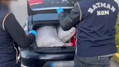 Çok sayıda gümrük kaçağı malzeme ele geçirildi