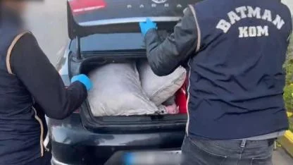 Çok sayıda gümrük kaçağı malzeme ele geçirildi