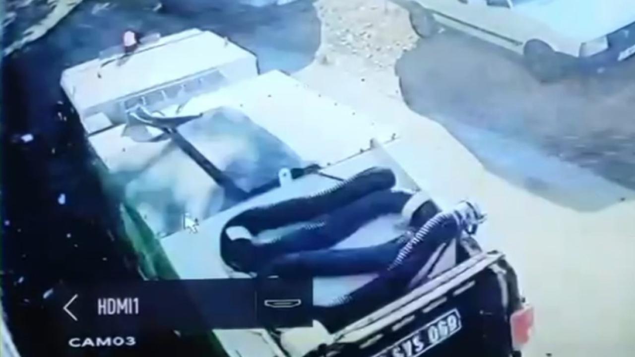 Düşürdüğü 40 gram altın 40 tonluk çöplükte bulundu, gözyaşlarına hakim olamadı