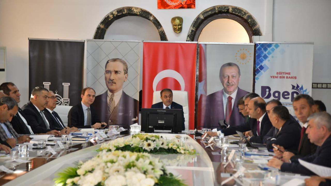 Eğitim değerlendirme toplantısı bu sefer Siverek&#039;te yapıldı