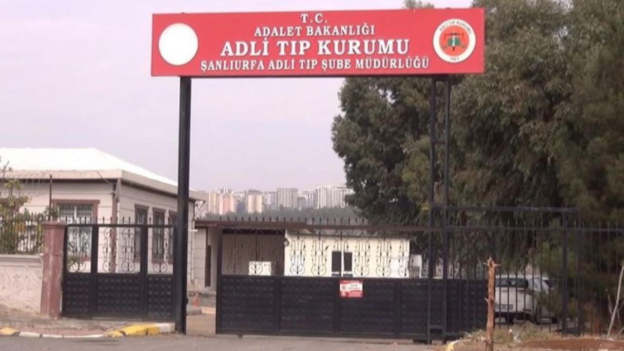 Emniyetin önünde canına kıydı