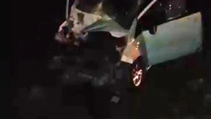 Hafif ticari araç ile traktör çarpıştı: 2 yaralı