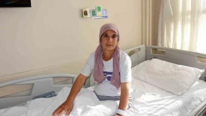 İç organları ters olan hastanın safra kesesi ameliyatı başarıyla yapıldı