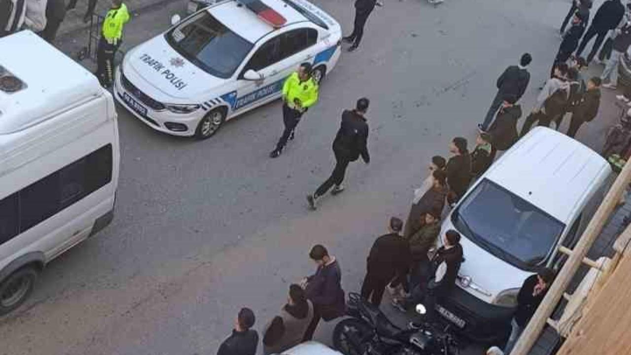 İki grup arasında bıçaklı kavga: 2 yaralı