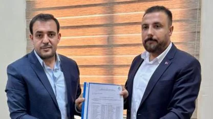 İYİ Parti Şanlıurfa İl Başkanı Ali Eroğlu, mazbatasını aldı