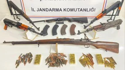 JASAT, Siverek'te 4 adreste cephanelik ele geçirdi