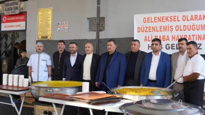 Karaköprü'de 3 Asırlık Ali Baba Hayratı Geleneği Bu Yıl da Sürdü