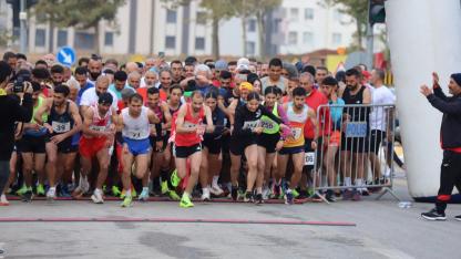 Karaköprü'de Sayburç Yarı Maratonuyla Spor Şöleni yaşandı