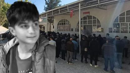 Makatına hava basıldığı için ölen çocuk defnedildi