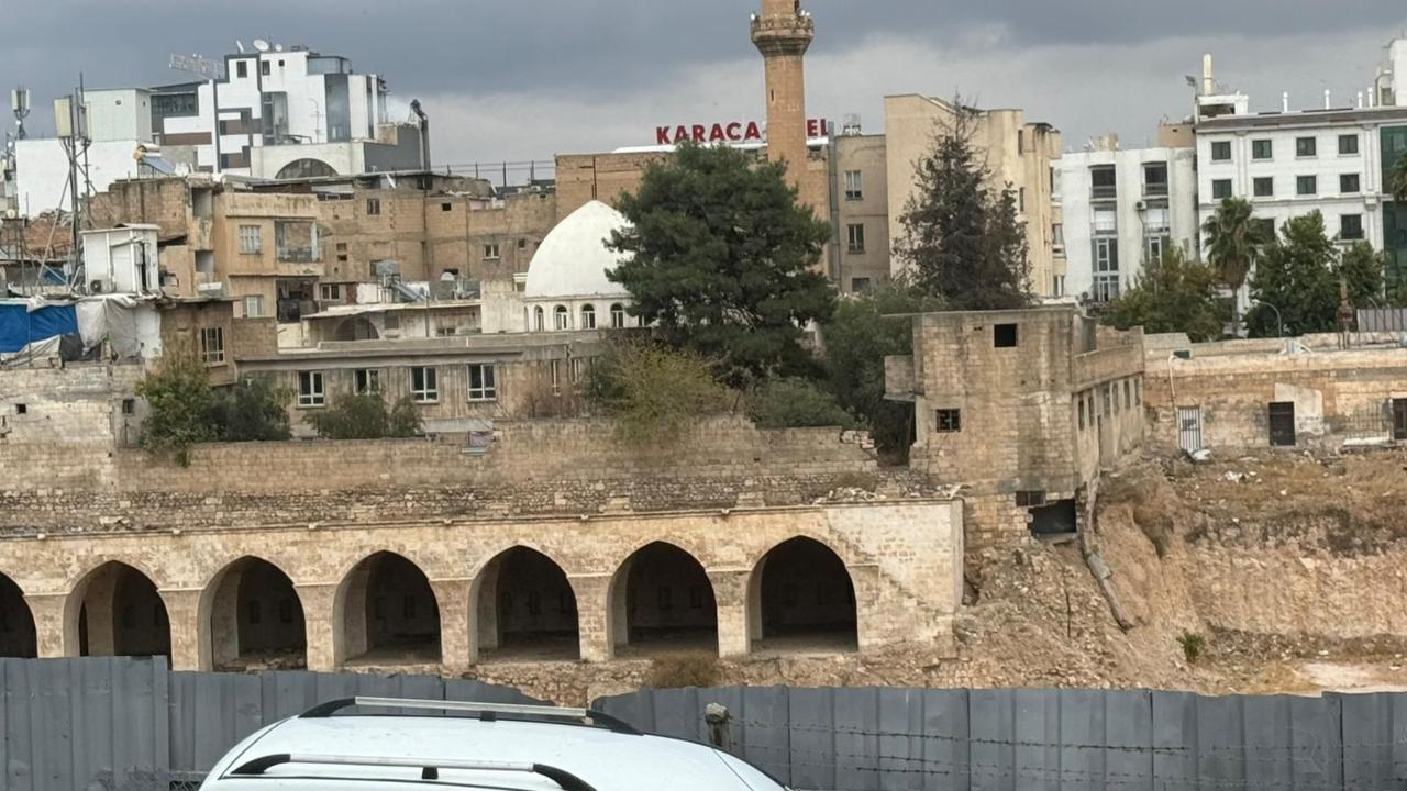 Millet Hanı’na dokunacak sihirli bir el aranıyor