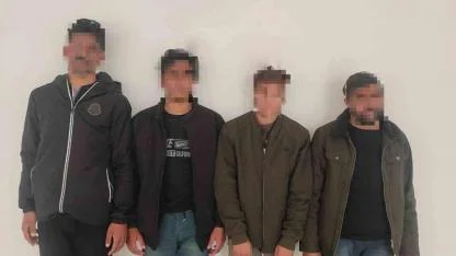 Sahte pasaportlu 4 düzensiz göçmen yakalandı