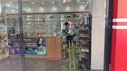 Şanlıurfa’da bir eczaneye silahlı saldırı