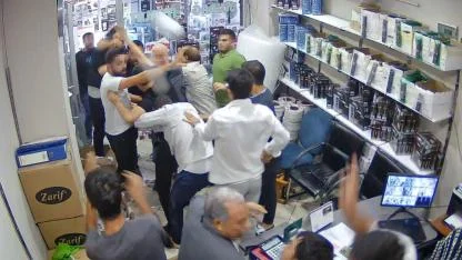 Şanlıurfa’da haraç iddiasıyla çıkan kavgada ortalık savaş alanına döndü