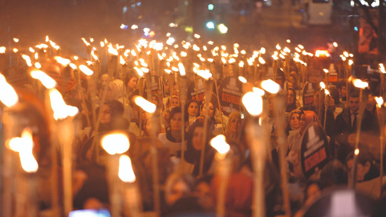 Şanlıurfa&#039;da kadınlar meşalelerle yürüyecek