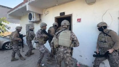 Silah kaçakçılarına büyük darbe: 2023-2025 yıllarını kapsayan dönemde 2 binden fazla silah ele geçirildi