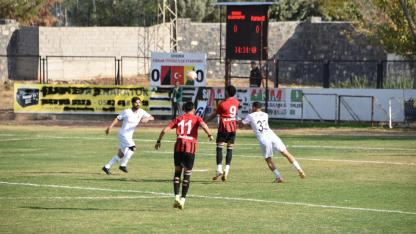 Siverek Belediyespor liderlik fırsatını tepti