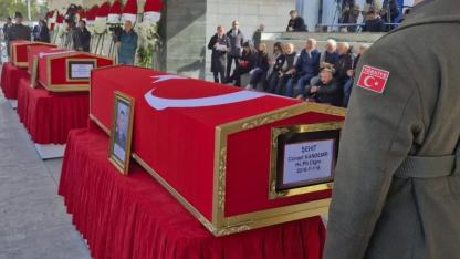 Türkiye kahraman şehitlerini uğurladı