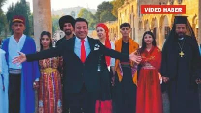 Urfalı Benhur, sürece 3 dilli türküyle destek verdi