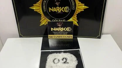 Uyuşturucu operasyonu: 2 şahıstan 1’i tutuklandı