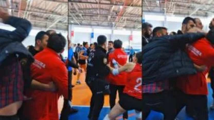 Viranşehir Voleybol-Zeugma maçında kavga çıktı (VİDEO)