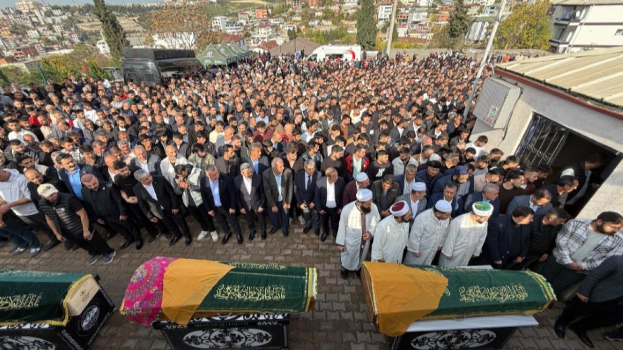 Yangında hayatını kaybedenlere son veda