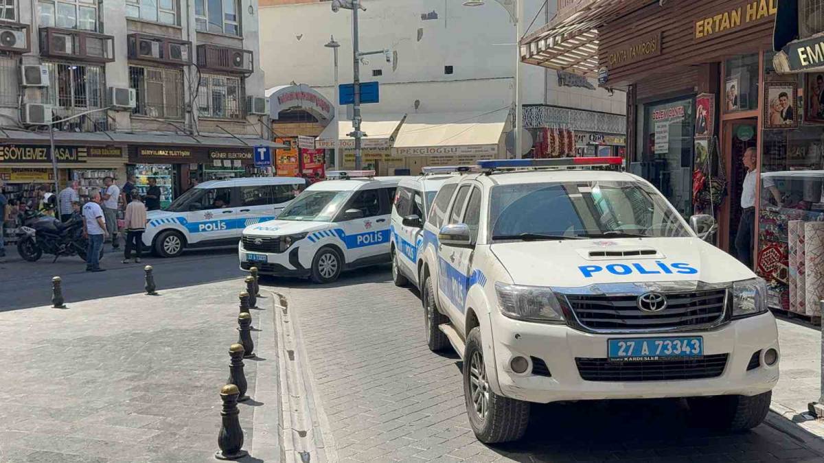 Cep telefonu kaçakçılarına dev operasyon