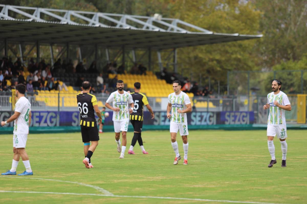 Adana'da ilk yarı bitti. Tek gol var