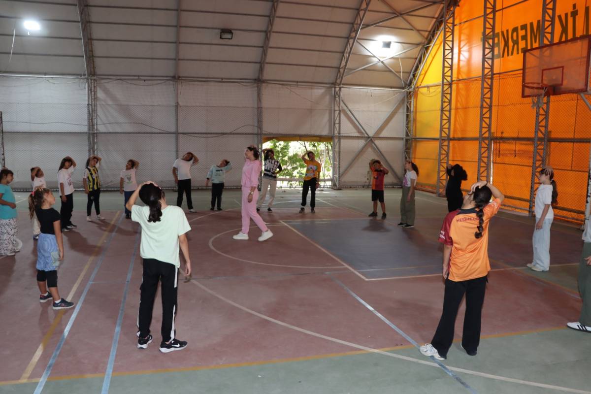 Karaköprü’de gençler voleybolla buluşuyor