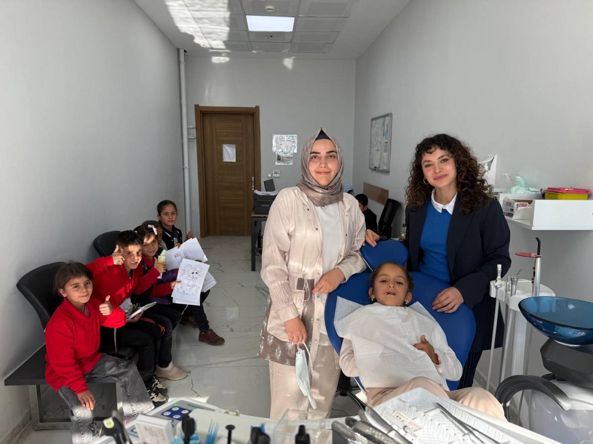 'Bugünün bakımı, yarının sağlıklı gülüşü'