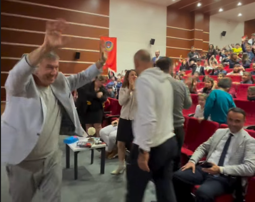 Tanju Çolak Şanlıurfa'da öğrencilerle buluştu