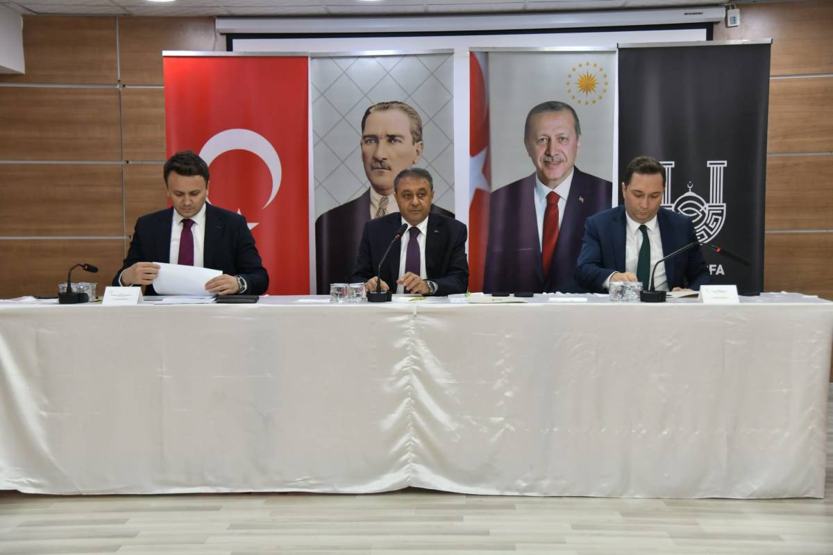 Vali Şıldak, deprem konutlarını inceledi