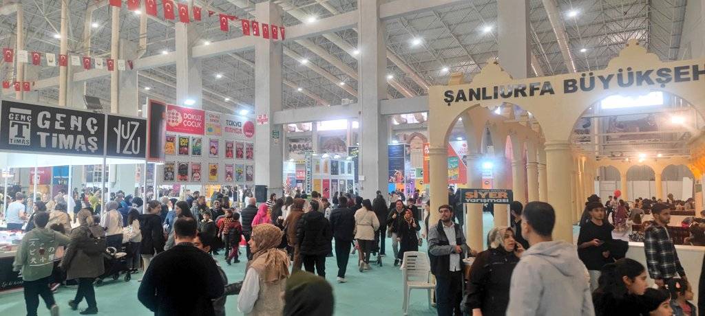 Şanlıurfa'da bu kitaplar sudan ucuz