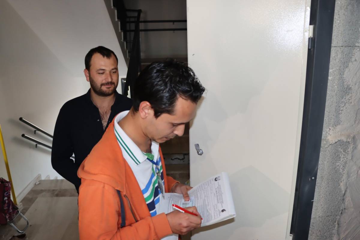 BÜYÜKŞEHİR’DEN VATANDAŞ ODAKLI YENİ HİZMET: “KAPIDA ABONE UYGULAMASI” BAŞLADI