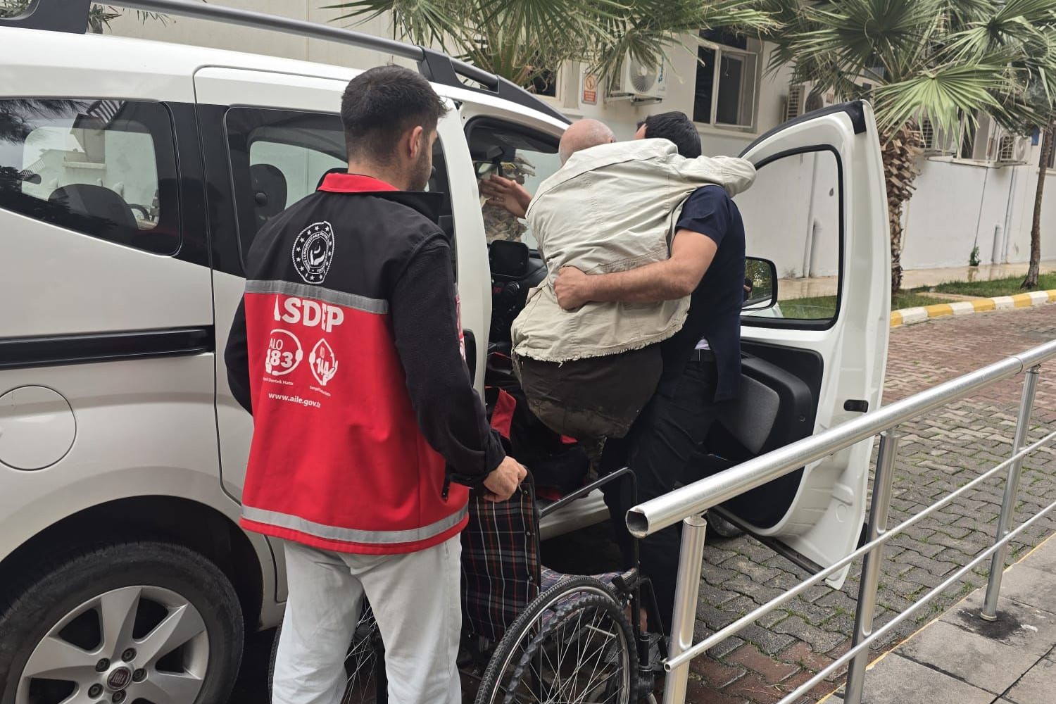 Vali Şıldak Duyarsız Kalmadı: Engelli Vatandaş Kuruluşa Yerleştirildi