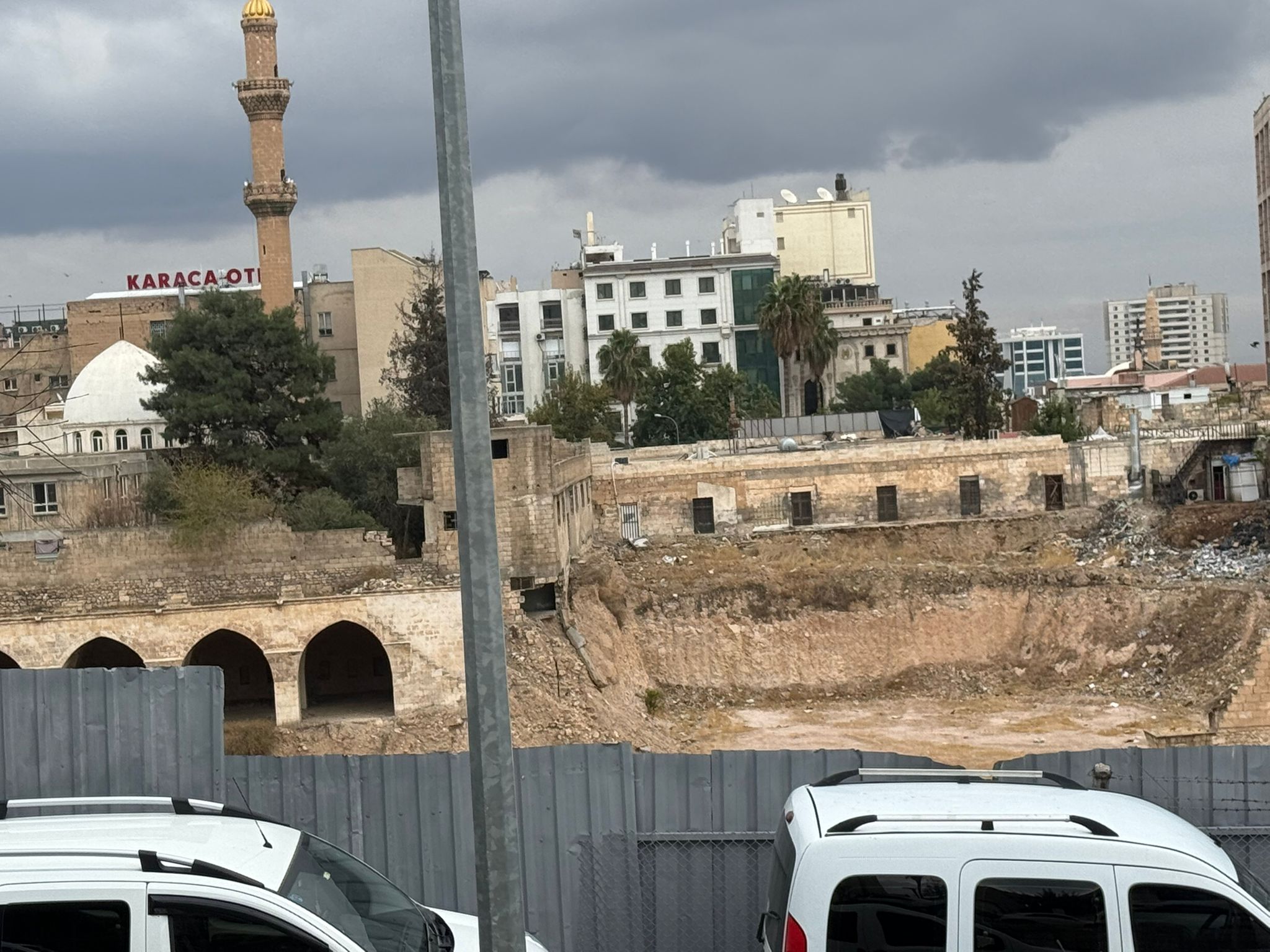 Millet Hanı’na dokunacak sihirli bir el aranıyor