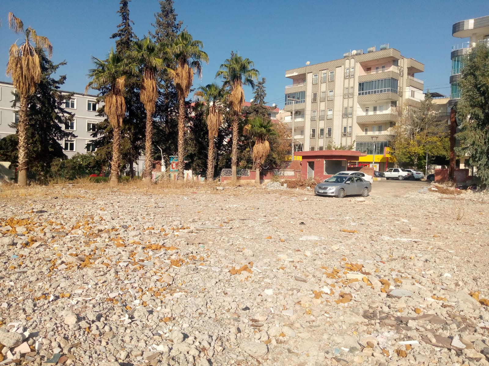 ‘Yıkılan öğretmen evi yatırım programına dahil edilsin’