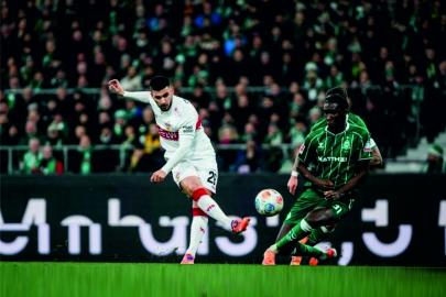 Deniz Undav gol defterini genişletiyor