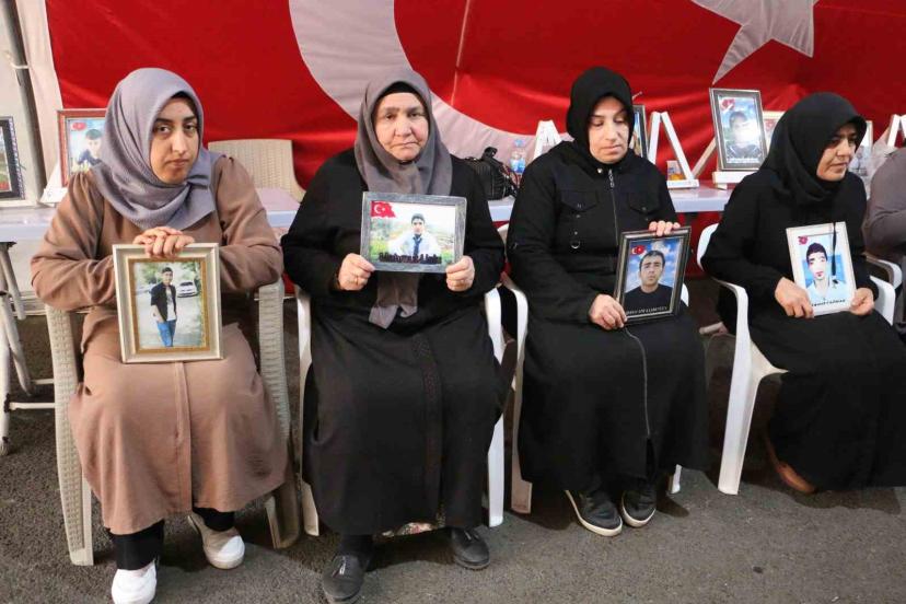 Diyarbakır anneleri gelecek güzel haberler için sabırsızlanıyor