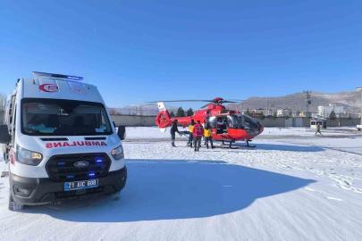 Diyarbakır’da sağlık ekipleri kar ve tipi demeden zamanla yarıştı