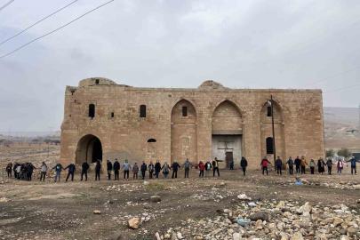 Doğa tutkunları tarihi Germuş Kilisesi için yürüdü