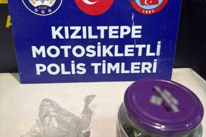 Durdurulan araçta esrar ele geçirildi