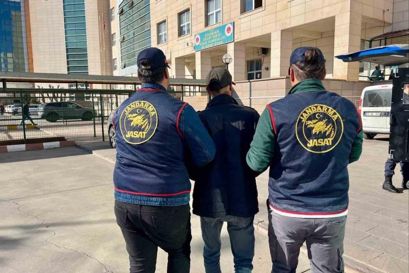 Haklarında kesinleşmiş hapis cezası bulunan 4 şahıs yakalandı