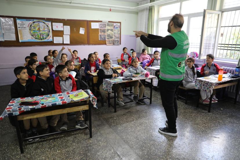 Haliliye Belediyesi okullarda sıfır atık kültürünü yaygınlaştırıyor