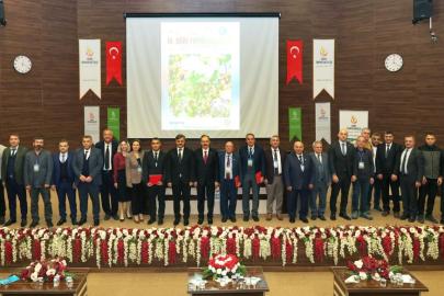 HRÜ'lü akademisyenler Siirt'te Fıstığı ele aldı